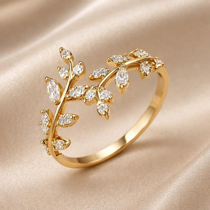 White Gold Zirconia Vine Ring