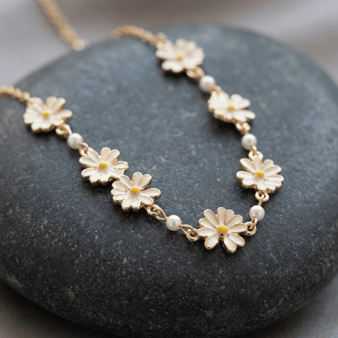 Golden Floral Daisy Necklace