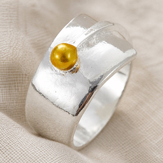 Retro Open Golden Bead Ring