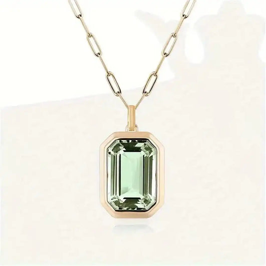 Elegant Emerald Paperclip Link Necklace