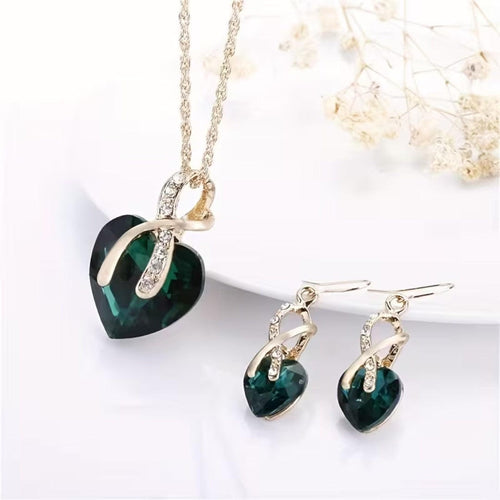 Emerald Heart Infinity Jewelry Set