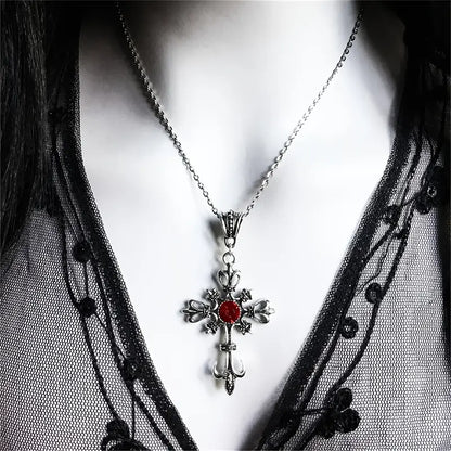 Veldrith Noirelle White Gold Necklace