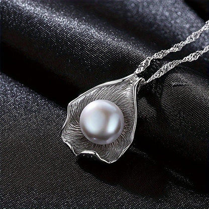 Seashell Pearl Pendant Necklace