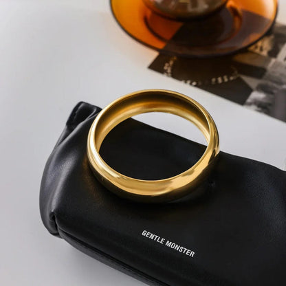 Timeless Smooth Gold Bangle