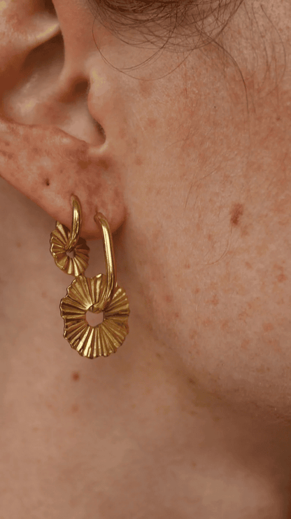 Toned Scalloped Hoop Earrings