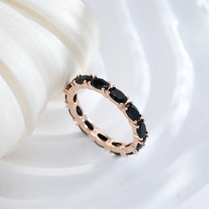 Minimalist Onyx Gold Ring