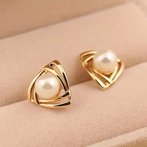 Classic Pearl and Gold Earrings
