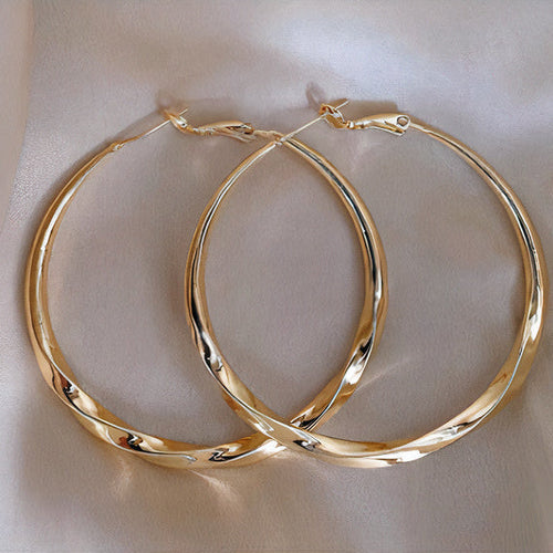 Essential Gold Hoop Earrings