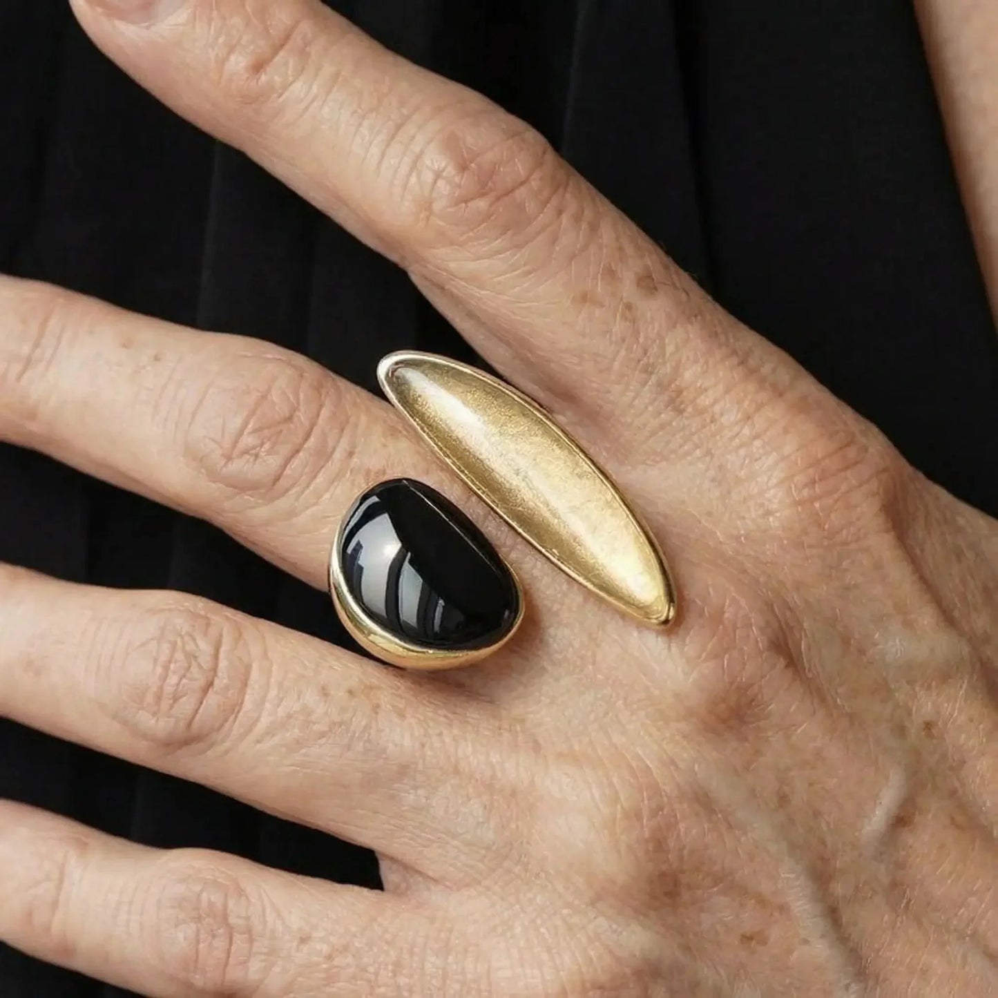 Octavia's Agate Vintage Open Ring