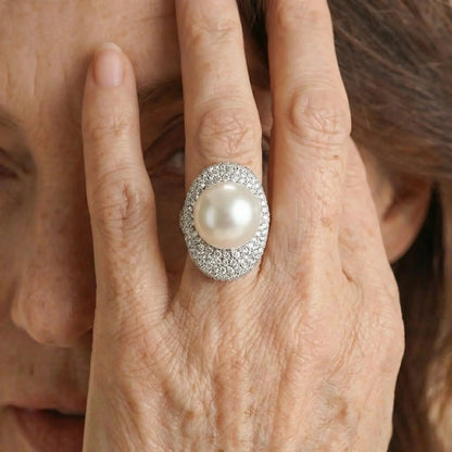 Swanlight Pearl Ring